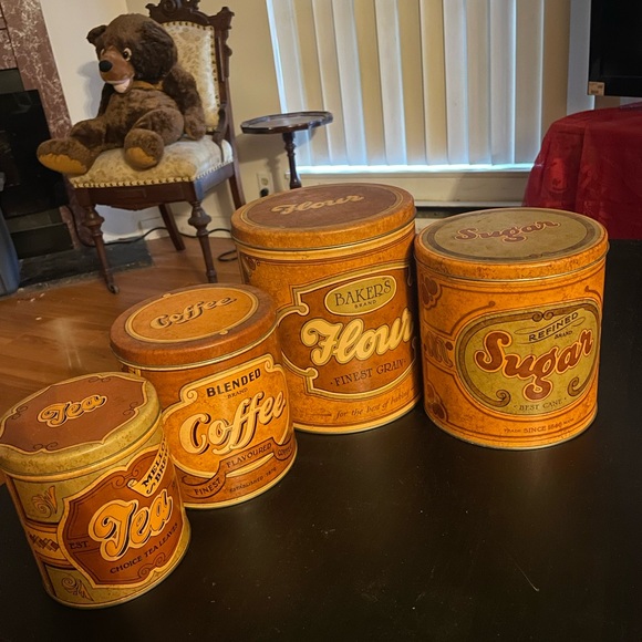 Very Rare Bakers Brand Tin Containers - Picture 3 of 11